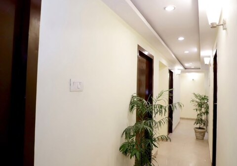 Hotel Makhan Matki (15 Kms from Khatu Shyam Ji Temple )