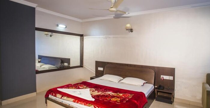 Super Deluxe Double Bed Room