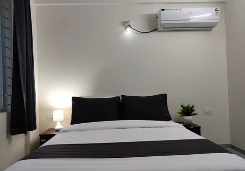 SPOT ON Bhyrava Comforts