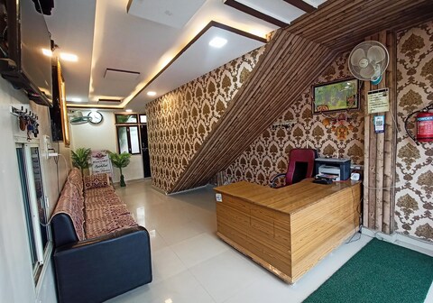 BRAJ RANI HOTEL AND GARDEN