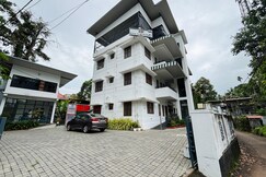 San Residency, Calicut (Kozhikode) San Residency, Calicut (Kozhikode)