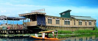Paristan Group of Houseboats, Srinagar Paristan Group of Houseboats, Srinagar