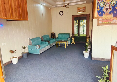 BIBA'S THE LUXURY EXPERIENCE