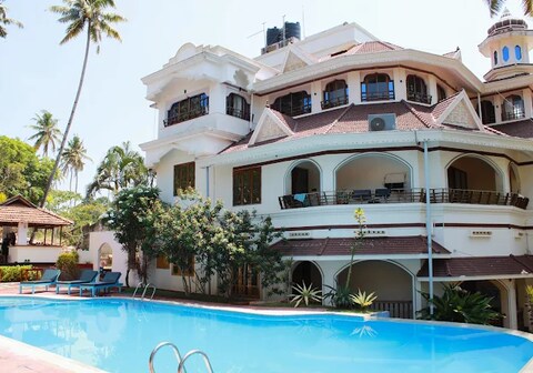 The Village - North Cliff