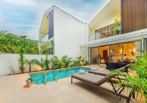 Cruiser luxury villa