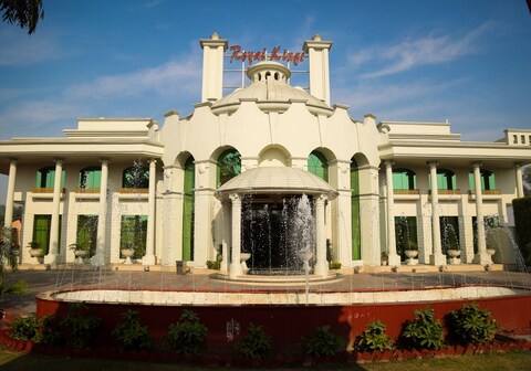 Royal Kings Resort