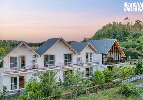 StayVista at Pine @ SilverSpring Cottage