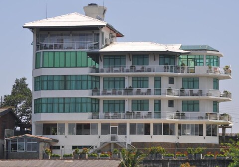 Amaara Sky Hotel