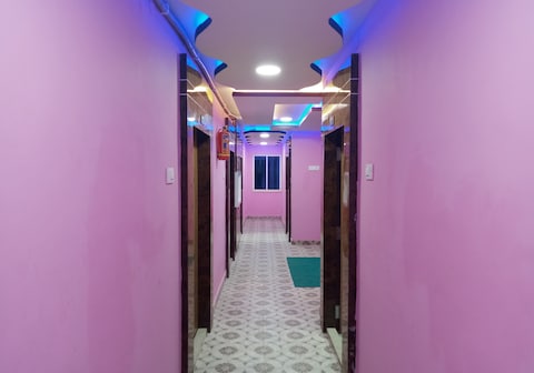 Mamata Guest House ( 60 Mtrs from Railway Station)