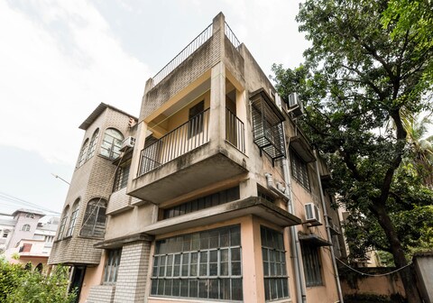 Swastineer Guest House DL 84