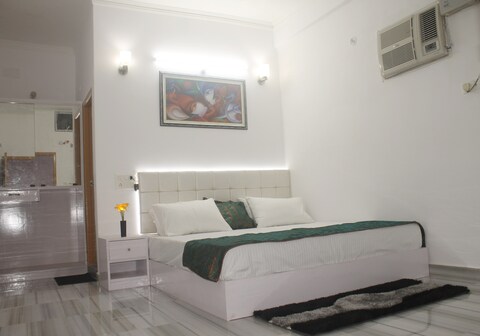 DS Residency Varanasi