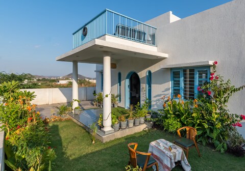 Sapphire Villa by Ebonystays