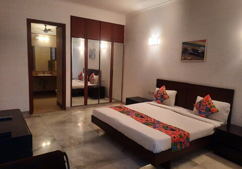 Hotel Ruth Gurgaon