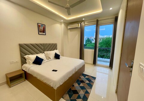 FlxHo Penta Luxe 1BHK