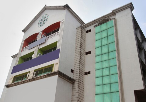 Hotel O Century Park