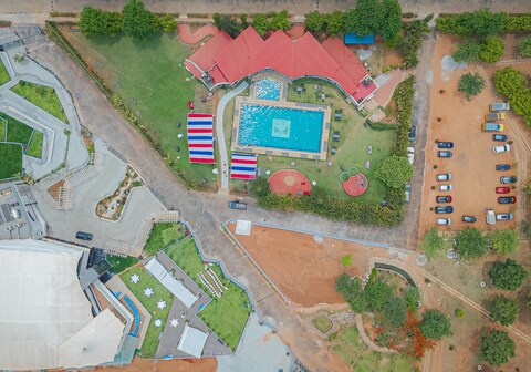 Quad Club Resort and Spa - Nandi Hills
