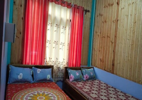 U Turn Pinecon Homestay.