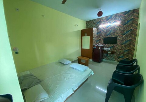 Family Tree Guest House