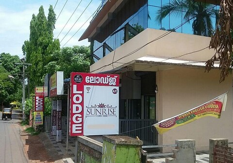 Sunrise Tourist Home