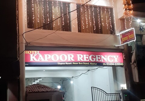 Kapoor Regency