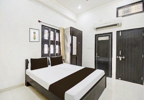 Hotel O The White Haveli