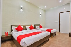 OYO 18775 Utsav Banquet And Rooms, Surat OYO 18775 Utsav Banquet And Rooms, Surat