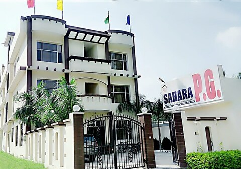 Sahara Guest House