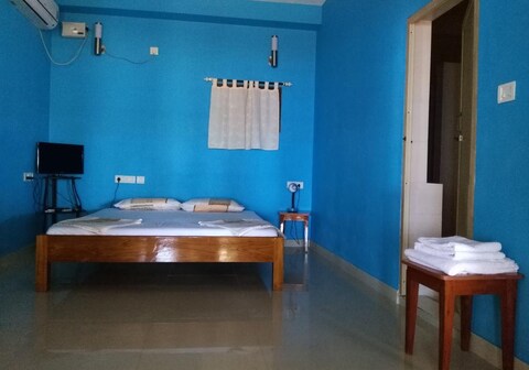 Ashirvad Ayurveda Lake Facing Homestay-4 BHK Homestay