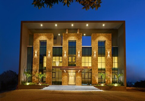 Hotel Shlok (Pure Veg)