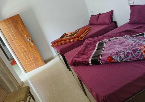 Hotel Shri Kedar Mount View