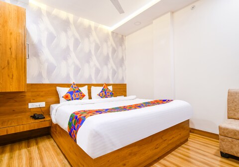 FabHotel Woodlark Inn
