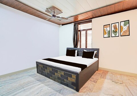 Hotel O R.K GUEST HOUSE & RESTAURANT