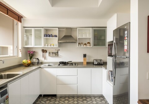 ElReino 2BHK Apt with Pool near Candolim Beach by The Blue Kite (B2)