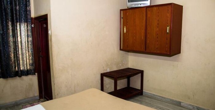 Sri Sai Residency-Deluxe Non AC Bedroom Interior