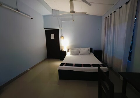 Krishna Kutir | Rooms with Kitchen Near GMCH & Nemcare (10-Min Walk)