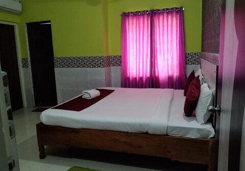 HOTEL SHYAMA
