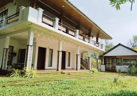 Marari God's Own Villa| Rooms & Restaurant