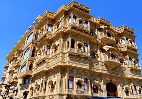 Hotel Golden Signature