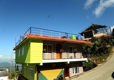 HIMALAYAN BLISS HOMESTAY