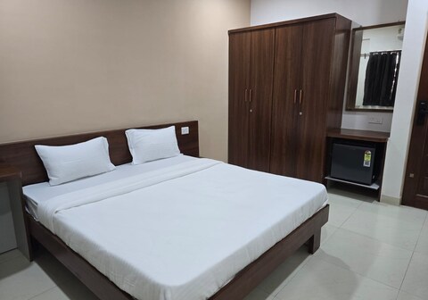 DatsunG Studios near Pune Airport
