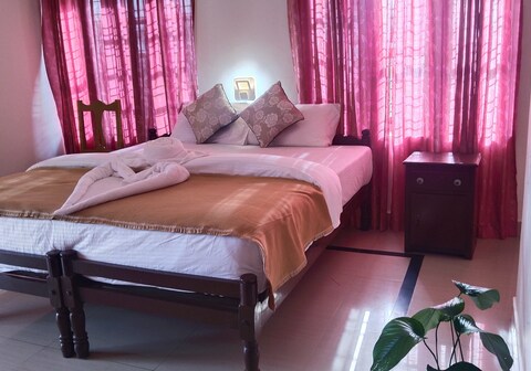 Mohans Inn