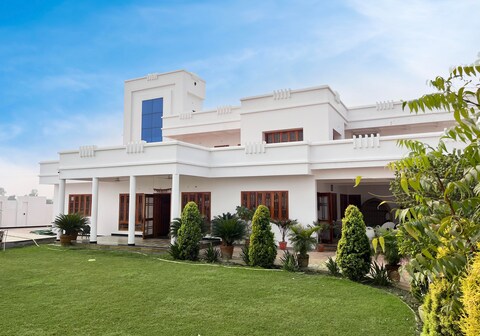 Shahi Bhavan Villa & Farm house