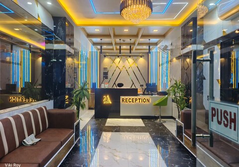 Apurva Hotel