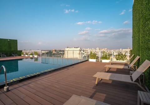 Boutique Stay w Private Jacuzzi | Belmore Hospitality