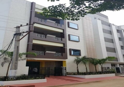 Hotel O by OYO AMR Home Stays