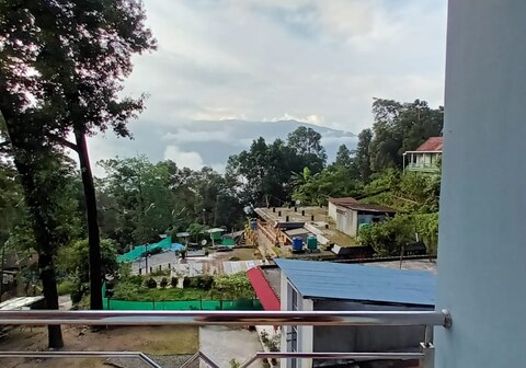 Holiday Homestay Mungpoo