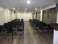 Shri Sai Nivara Lodge, Dhule Shri Sai Nivara Lodge, Dhule