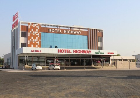 Hotel Highway