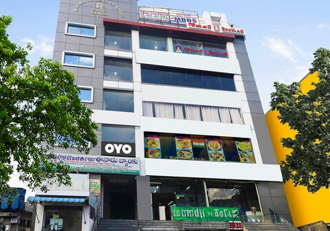 Townhouse Lavish Oak