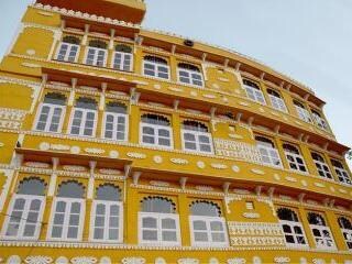 Madhurasa Hotel- A Lake View Stay